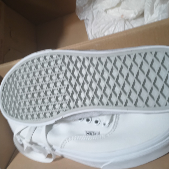 Vans Classic White Canvas Shoes - Picture 2 of 4